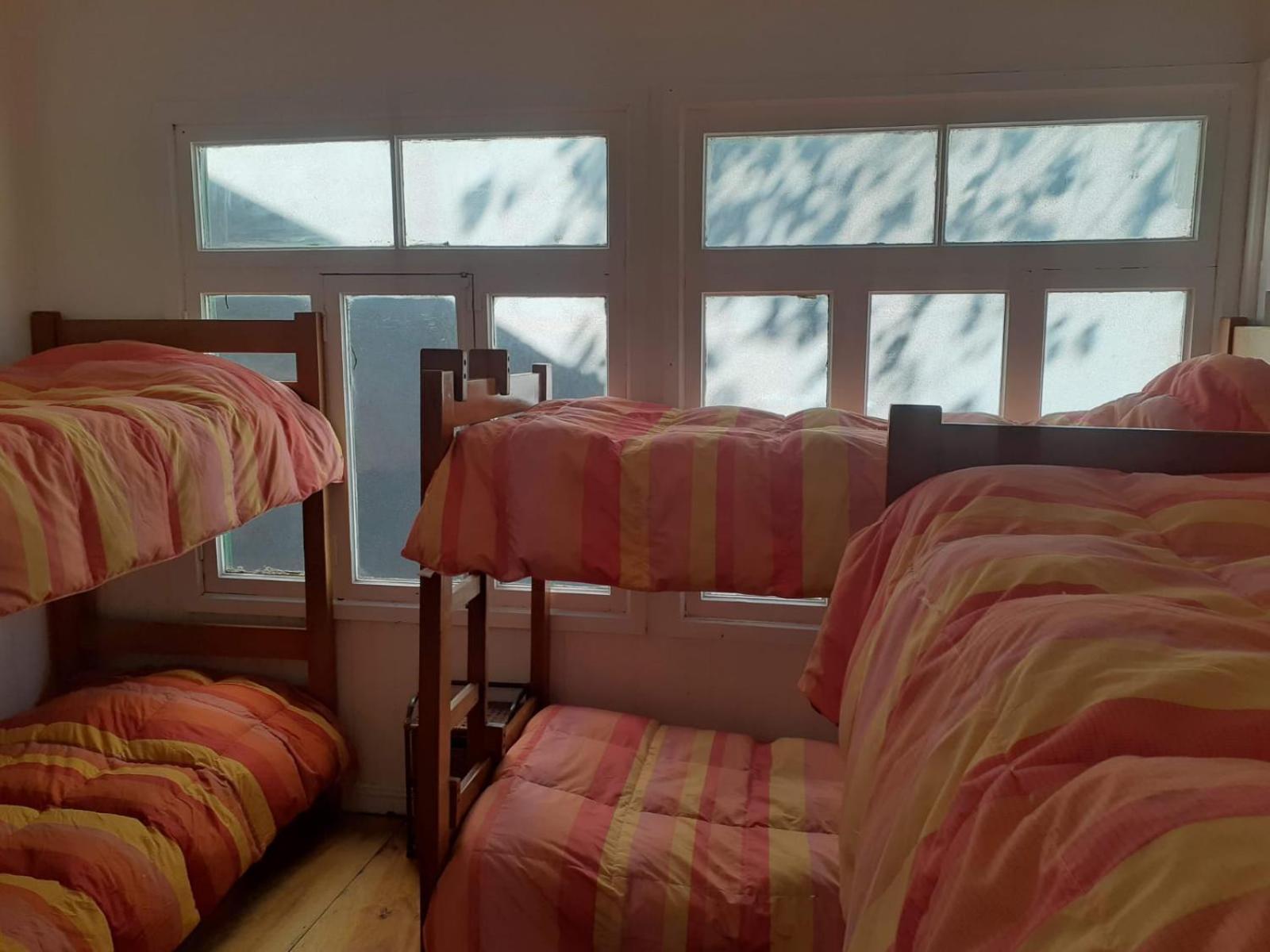 פואנטה ארנס Backpackersparadise Hostel מראה חיצוני תמונה